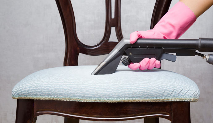 Cleaning a chair using vacuum